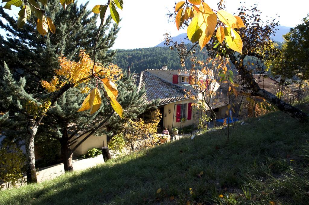 La Grange D'Agnes Montmaur-en-Diois Exterior foto